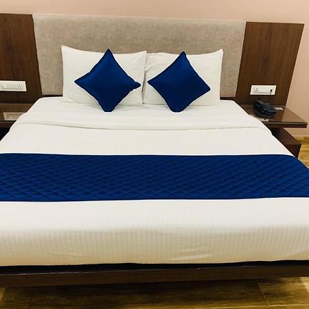 Hotel Ak Suites Патіала Екстер'єр фото