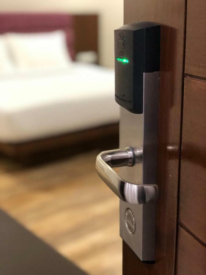 Hotel Ak Suites Патіала Екстер'єр фото