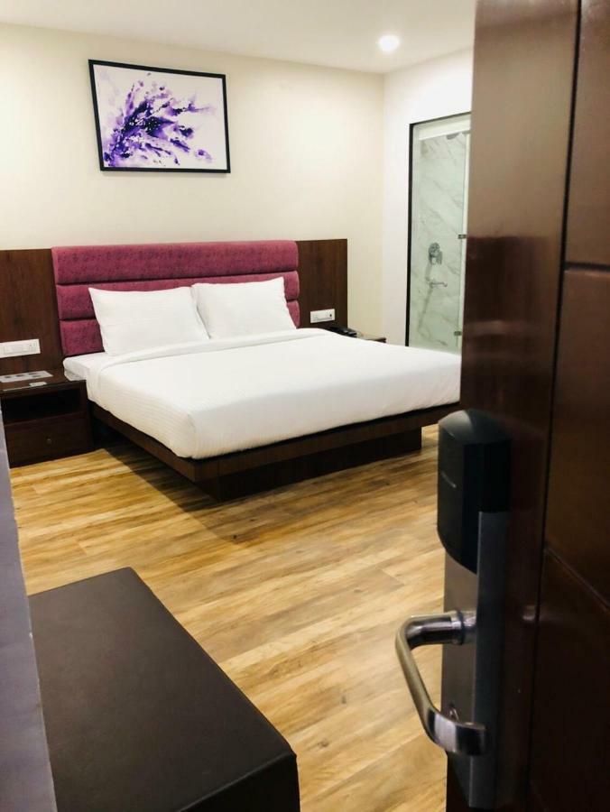 Hotel Ak Suites Патіала Екстер'єр фото